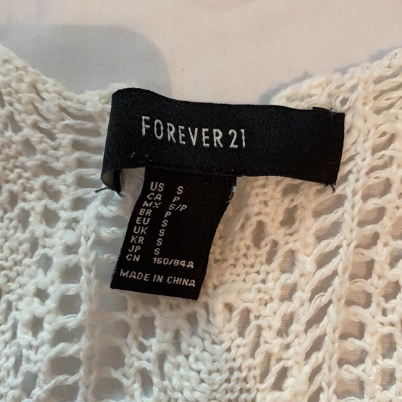 see through yarn top - Picture 2 of 3